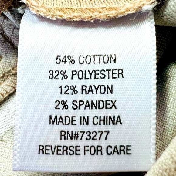 Croft & Barrow The Effortless Stretch Pants Khaki Boot Cut Mid Rise Petite 22W - Picture 13 of 16